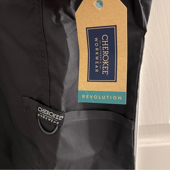 Cherokee Gray Scrub Top - Picture 3 of 6